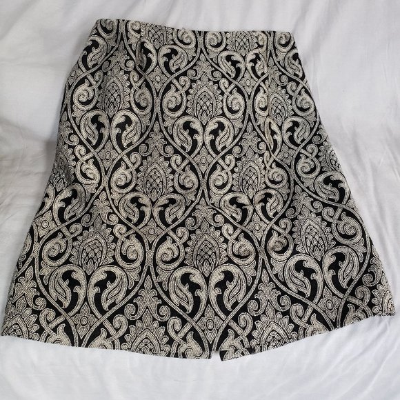 Talbots Collections Knee length Embroidered Skirt Sz 14 - Picture 3 of 12
